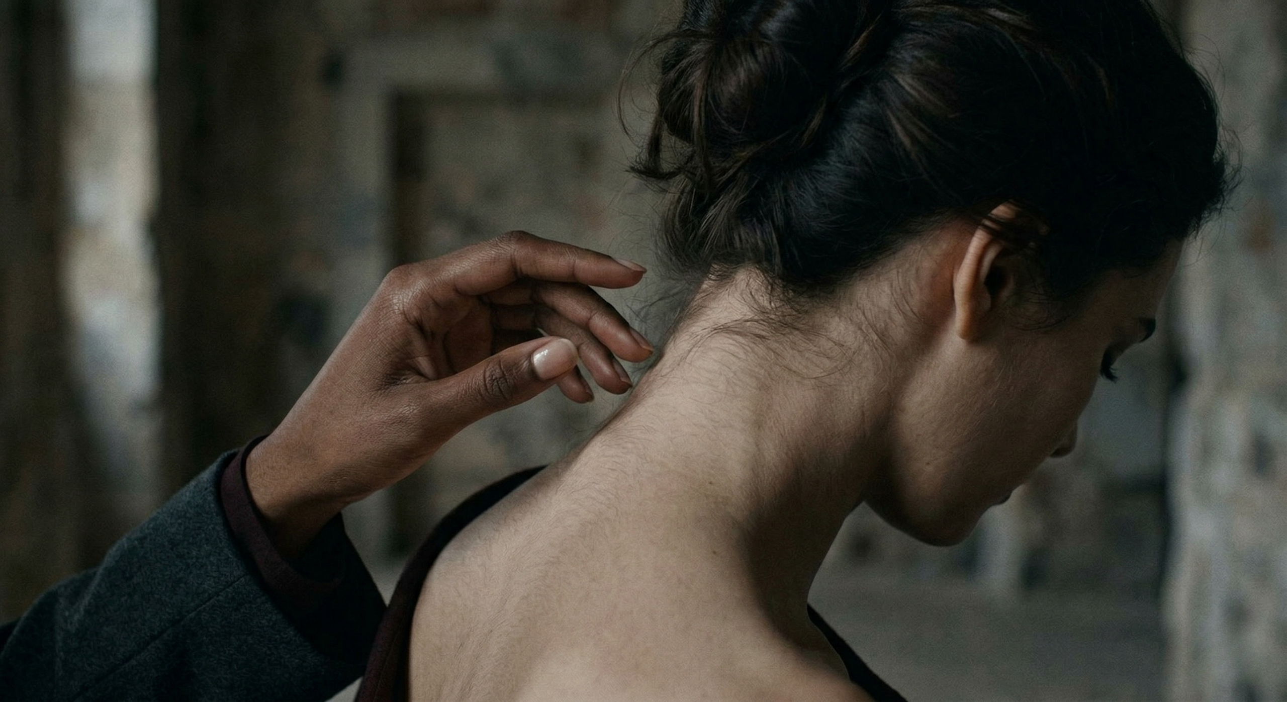 psychology-of-anticipation-dirty-talk-verbal-tension