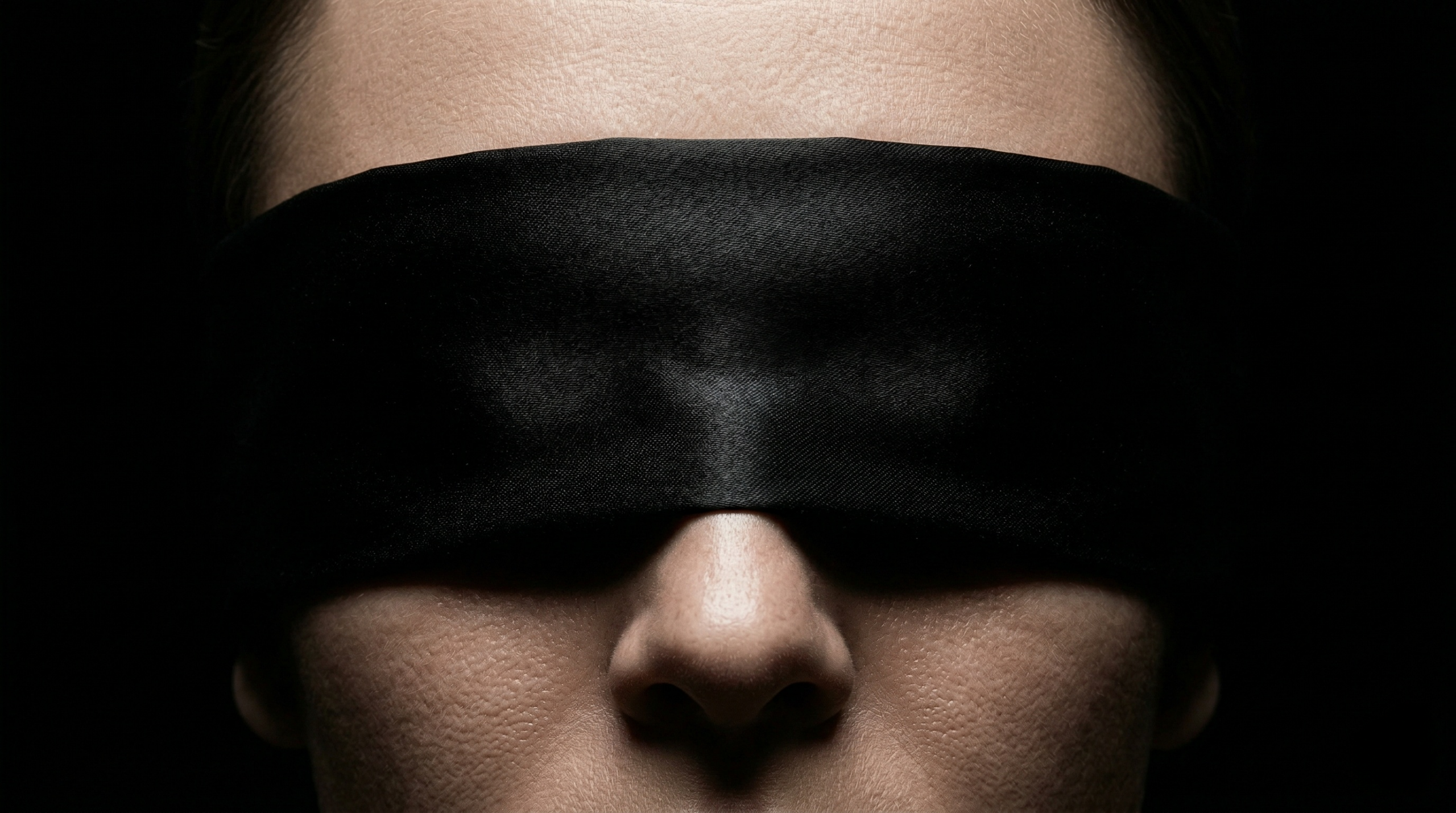 luxurious-black-silk-blindfold-chiaroscuro-light-detail